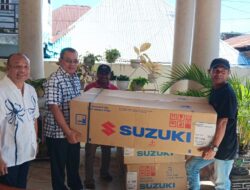 Nelayan Leato Selatan dan Tanjung Keramat Terima Bantuan Mesin Tempel dan Motor Coolbox dari Fikram Salilama